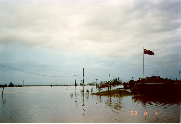 flashflooding flood_pictures : Riverstone, NSW   3 August 1990