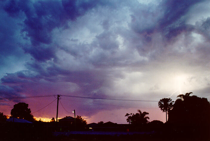 cumulonimbus thunderstorm_base : Ballina, NSW   23 December 1990