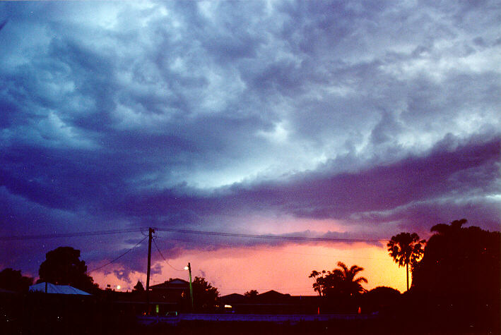 cumulonimbus thunderstorm_base : Ballina, NSW   23 December 1990