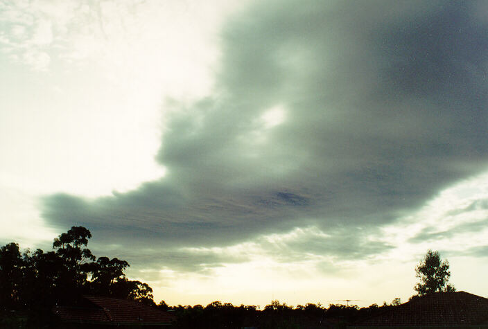 stratus stratus_cloud : Oakhurst, NSW   17 September 1993