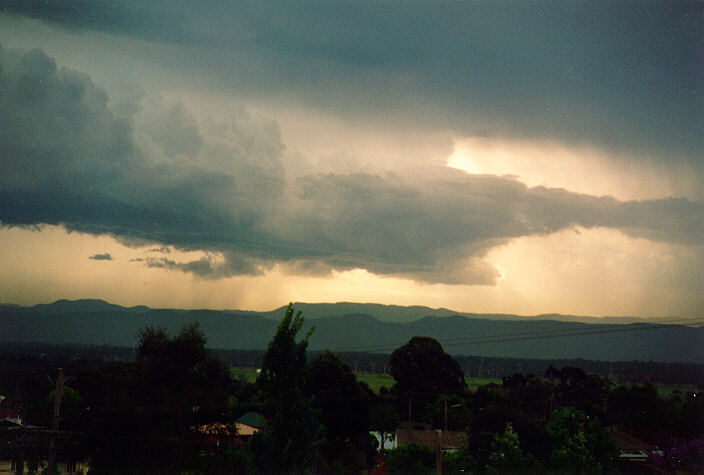 cumulonimbus thunderstorm_base : Riverstone, NSW   19 November 1993