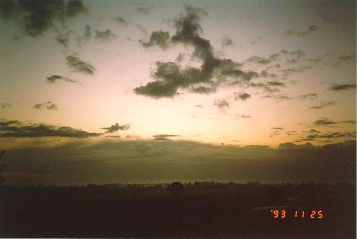 sunrise sunrise_pictures : Schofields, NSW   25 November 1993
