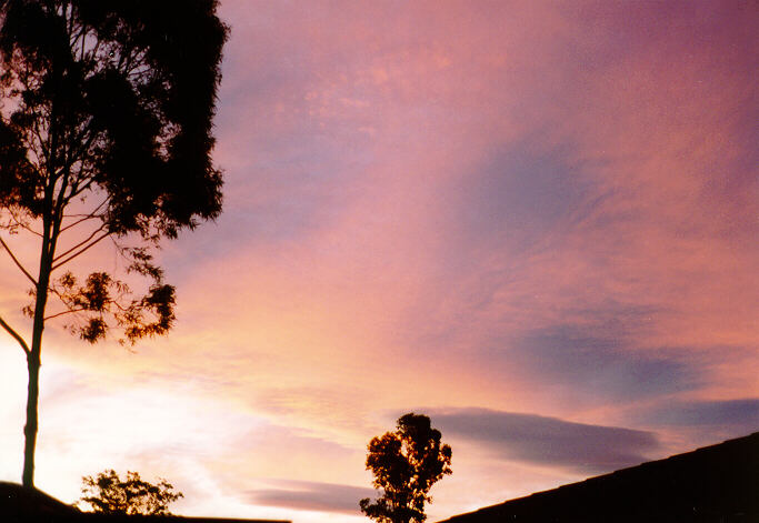 altocumulus lenticularis : Oakhurst, NSW   17 June 1994