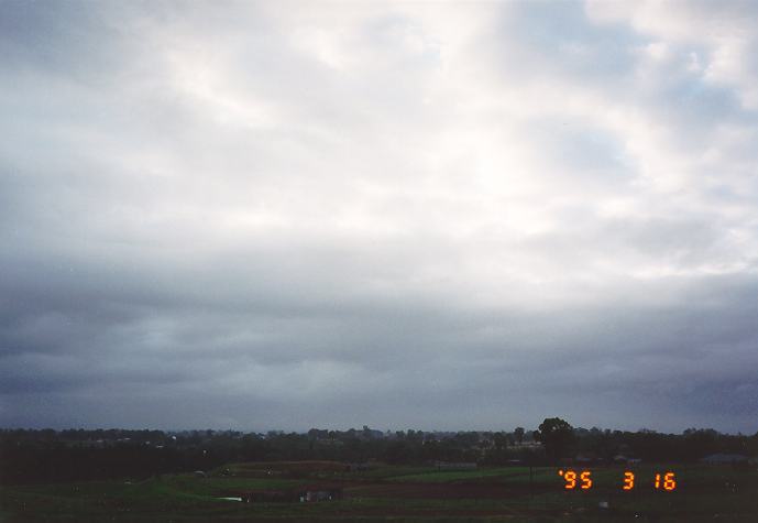 stratocumulus stratocumulus_cloud : Schofields, NSW   16 March 1995