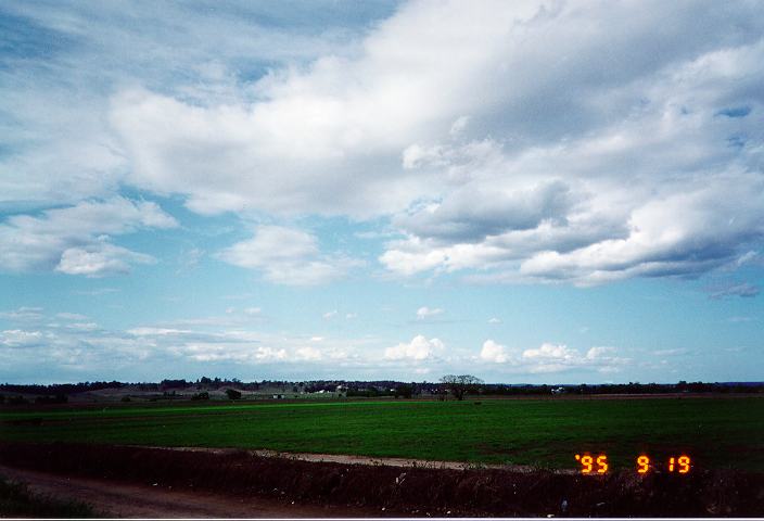 cirrus cirrus_cloud : Freemans Reach, NSW   19 September 1995
