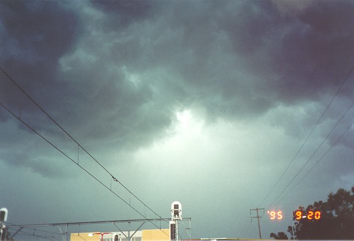 cumulonimbus thunderstorm_base : Mt Druitt, NSW   20 September 1995