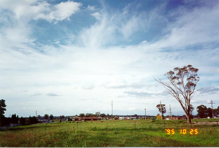 cirrus cirrus_cloud : Quakers Hill, NSW   25 October 1995