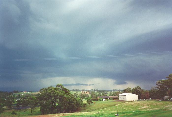 cumulonimbus thunderstorm_base : Horsley Park, NSW   28 October 1995