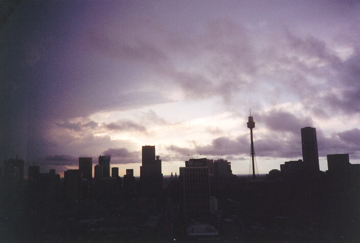 cumulonimbus thunderstorm_base : Sydney, NSW   28 October 1995