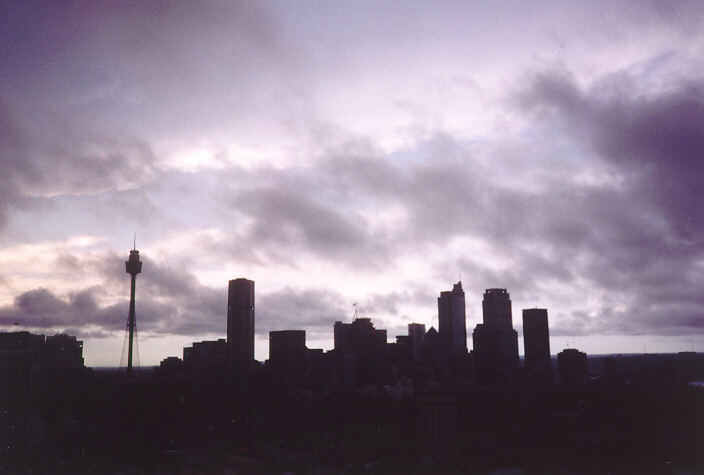 anvil thunderstorm_anvils : Sydney, NSW   28 October 1995