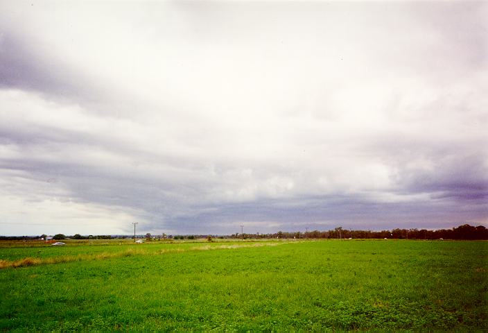 cumulonimbus thunderstorm_base : Richmond, NSW   1 December 1995