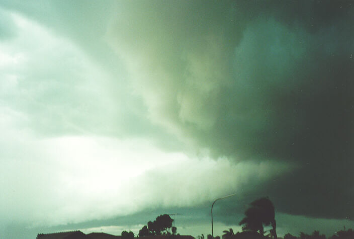 shelfcloud shelf_cloud : Oakhurst, NSW   10 December 1995
