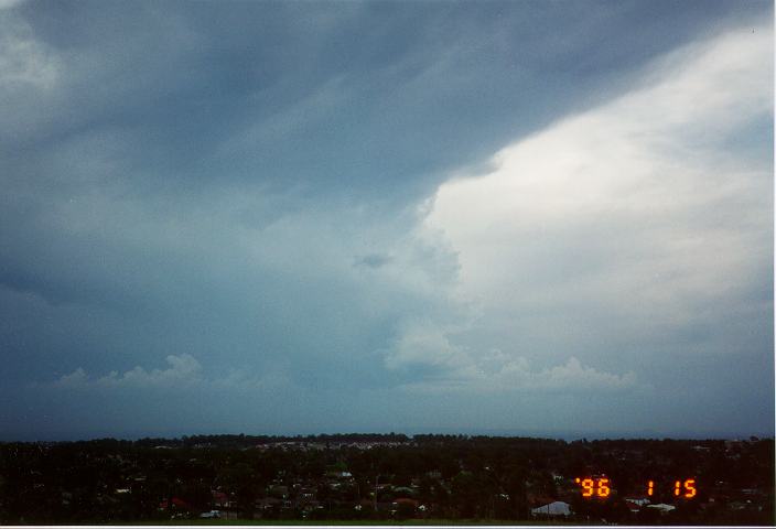 cumulonimbus thunderstorm_base : Rooty Hill, NSW   15 January 1996