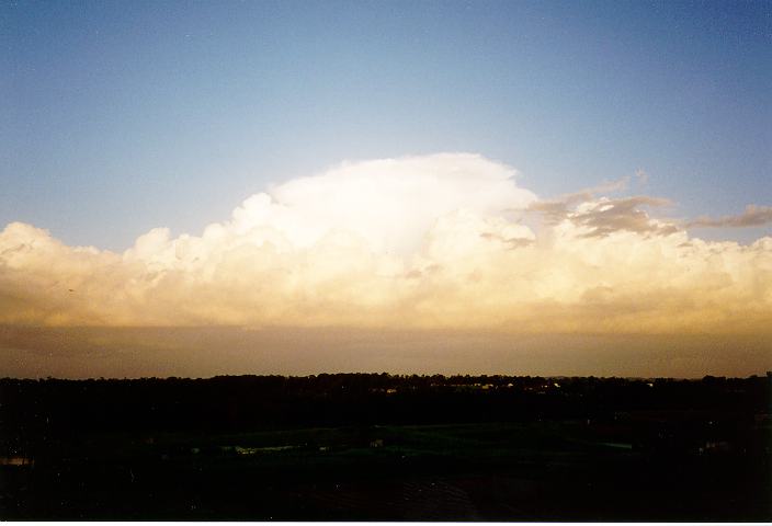 thunderstorm cumulonimbus_incus : Schofields, NSW   25 January 1996