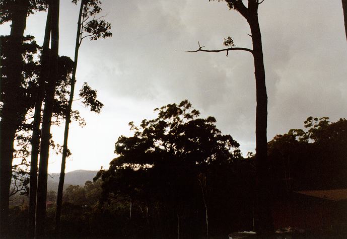 cumulonimbus thunderstorm_base : Glenning Valley, NSW   29 September 1996