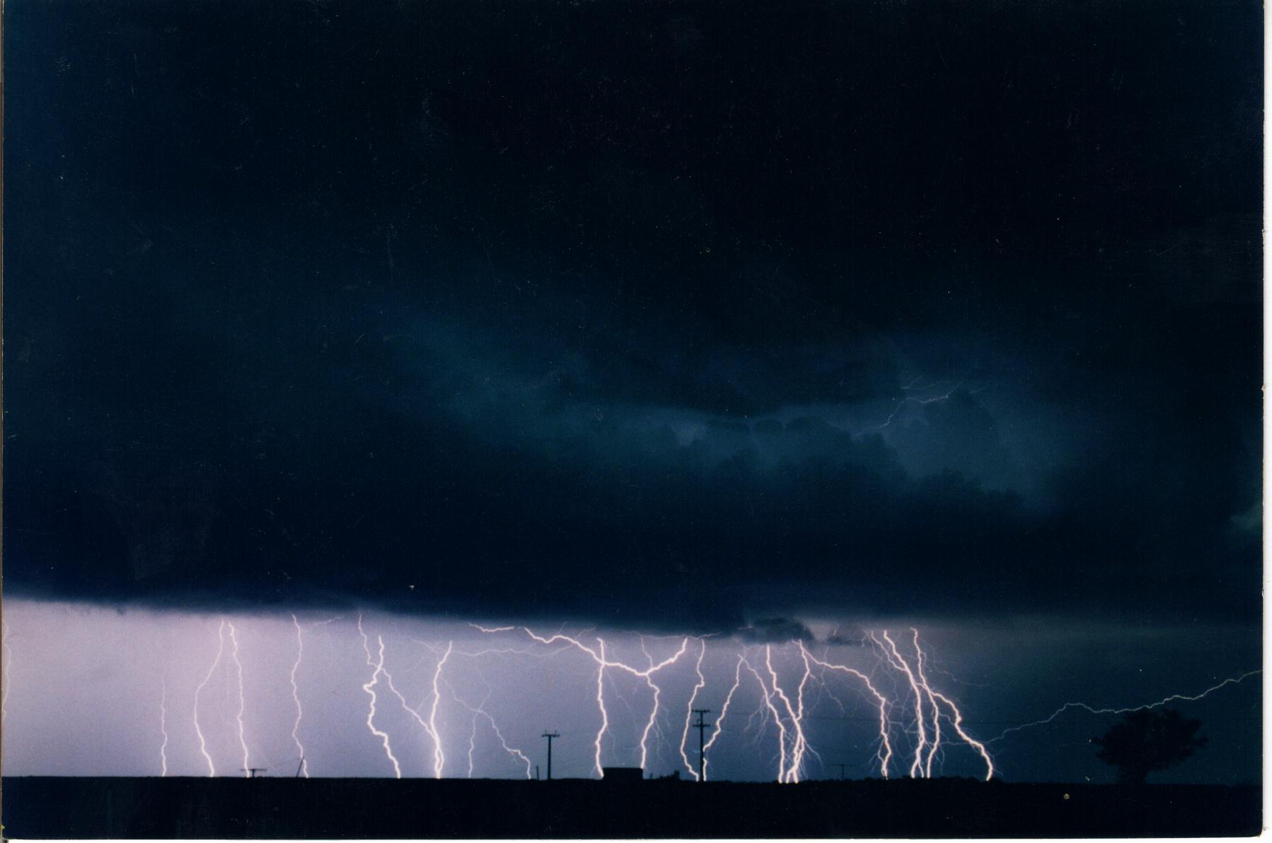 contributions received : Coober Pedy, SA<BR>Photo by Todd Authur   1 December 1996