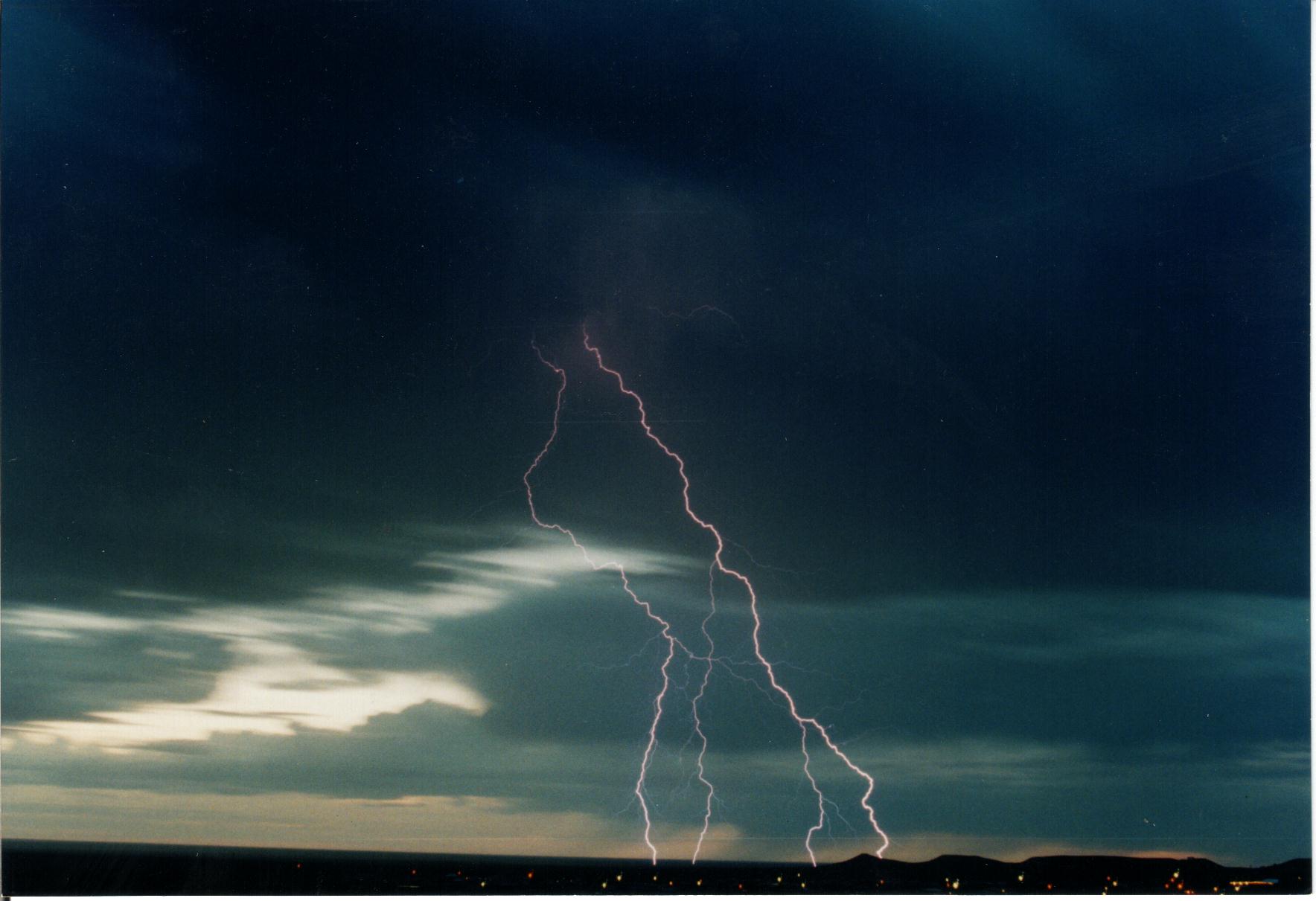 contributions received : Coober Pedy, SA<BR>Photo by Todd Authur   1 December 1996