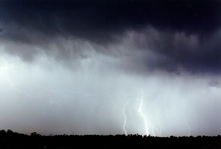 lightning lightning_bolts : Schofields, NSW   24 April 1997