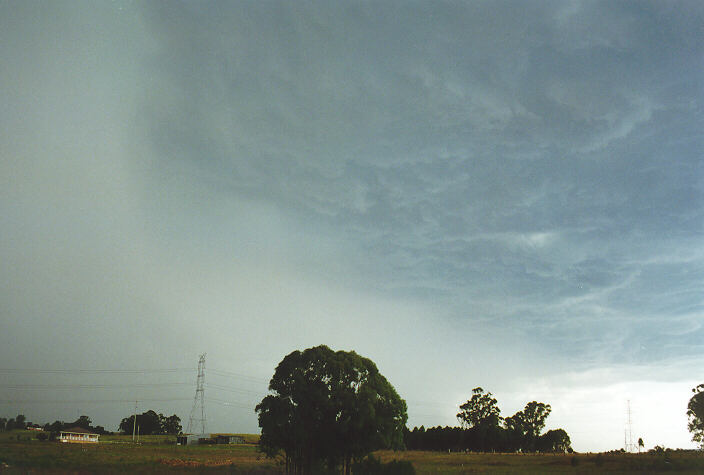 cumulonimbus thunderstorm_base : Glenmore Park, NSW   27 October 1997