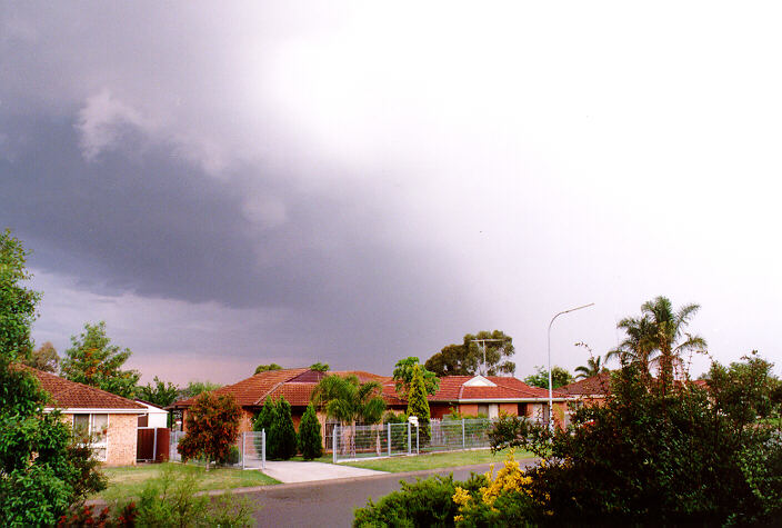 cumulonimbus thunderstorm_base : Oakhurst, NSW   10 November 1997