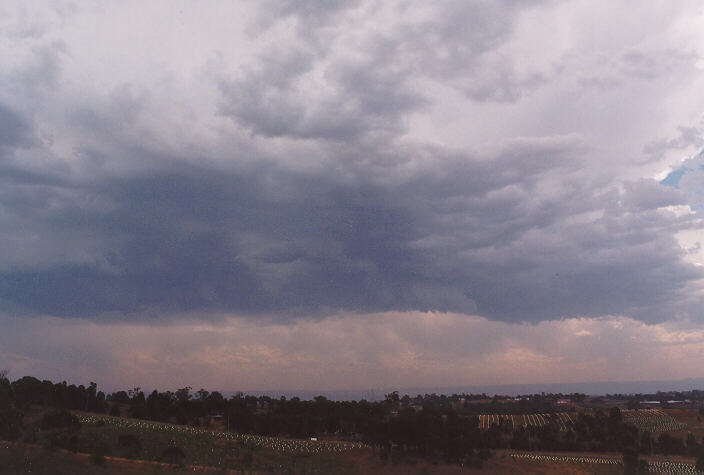 cumulonimbus thunderstorm_base : Horsley Park, NSW   26 November 1997
