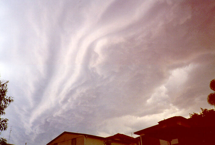 cumulonimbus thunderstorm_base :    28 November 1997