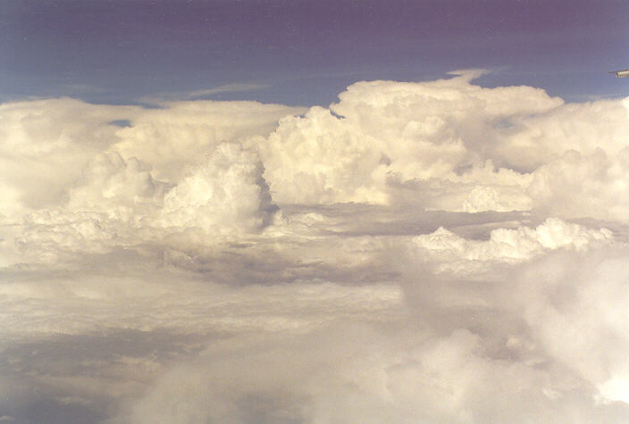 thunderstorm cumulonimbus_incus :    7 December 1997