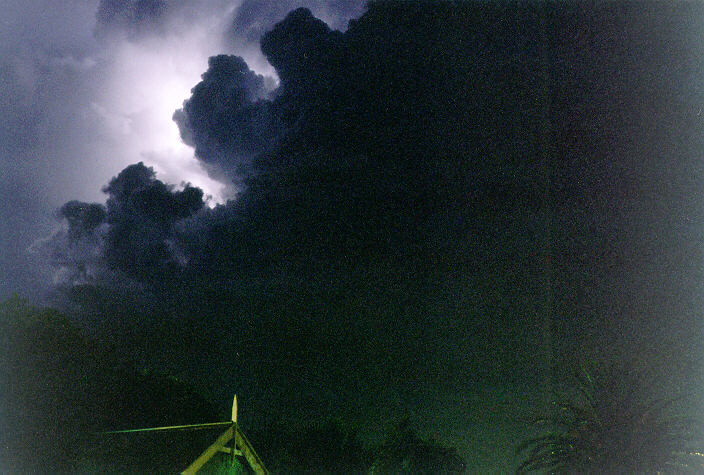 lightning lightning_bolts : Ballina, NSW   24 December 1997