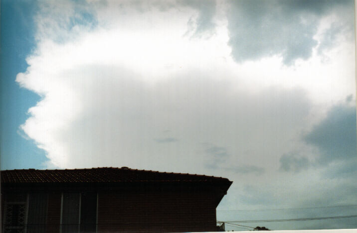 cumulonimbus thunderstorm_base : Schofields, NSW   4 January 1998