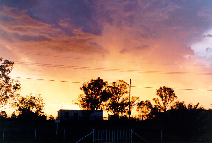 cumulonimbus thunderstorm_base : Schofields, NSW   15 February 1998