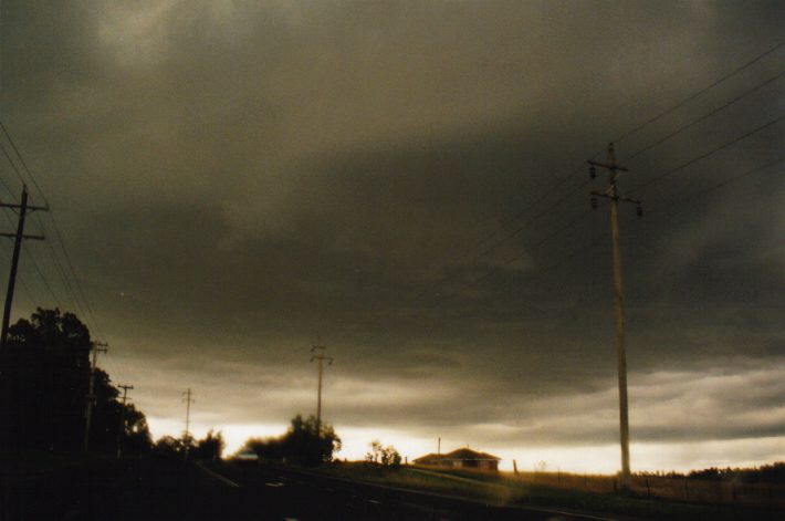 cumulonimbus thunderstorm_base : North Richmond, NSW   24 November 1998