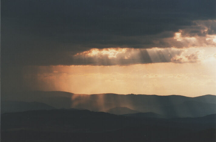 cumulonimbus thunderstorm_base : Canberra, ACT   2 January 1999