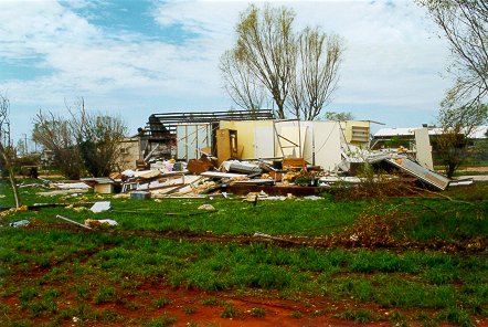 contributions received : Cyclone Vance: Exmouth, WA<BR>Photo by State Emergency Service   1 March 1999