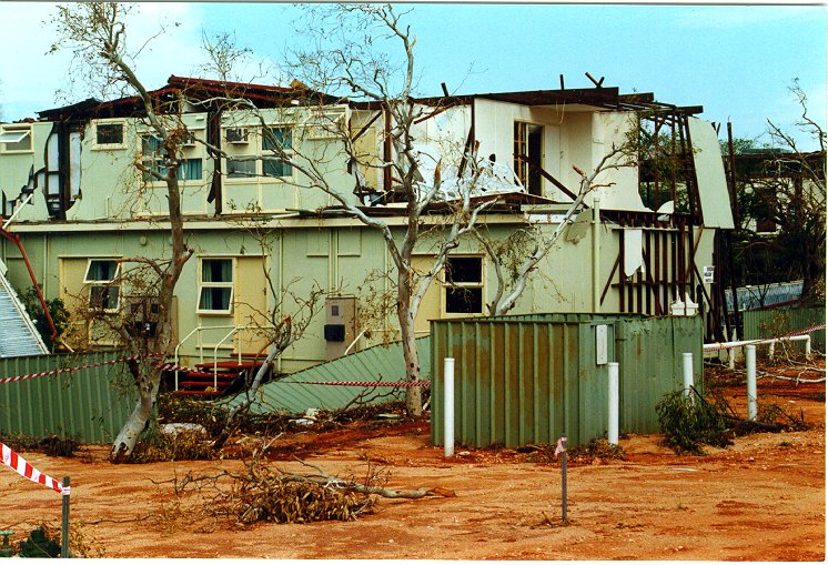 contributions received : Cyclone Vance: Exmouth, WA<BR>Photo by State Emergency Service   1 March 1999