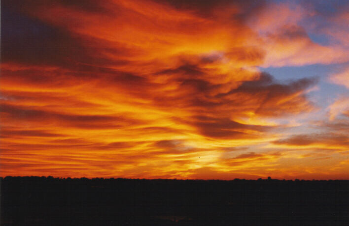 sunrise sunrise_pictures : Schofields, NSW   5 March 1999