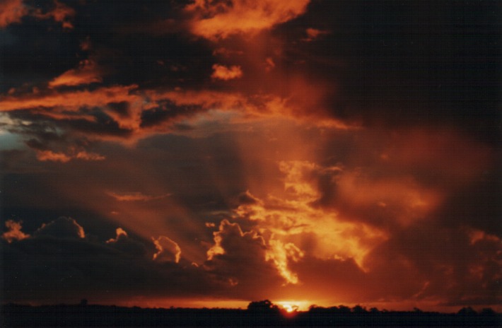 sunrise sunrise_pictures : Schofields, NSW   24 December 1999