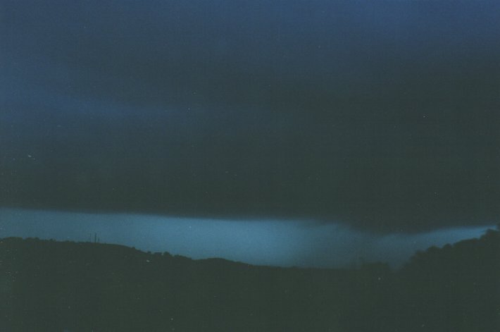 cumulonimbus thunderstorm_base : Meerschaum, NSW   30 December 1999