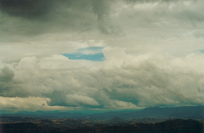 cumulonimbus thunderstorm_base : Lithgow, NSW   27 January 2000
