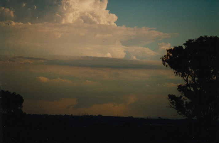 wallcloud thunderstorm_wall_cloud : Schofields, NSW   9 March 2000