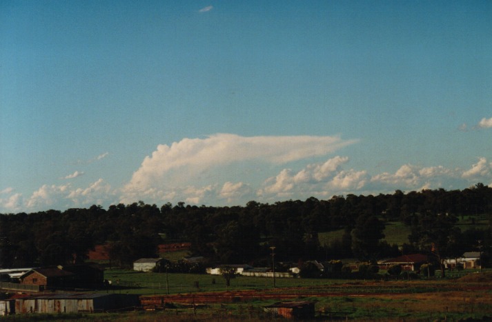 thunderstorm cumulonimbus_incus : Schofields, NSW   15 April 2000