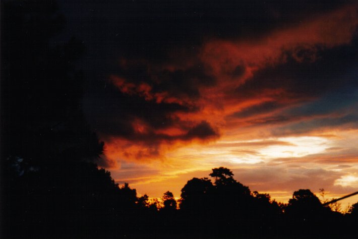 sunset sunset_pictures : Wollongbar, NSW   17 April 2000