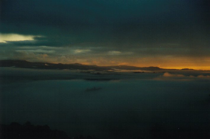 sunrise sunrise_pictures : McLeans Ridges, NSW   20 June 2000
