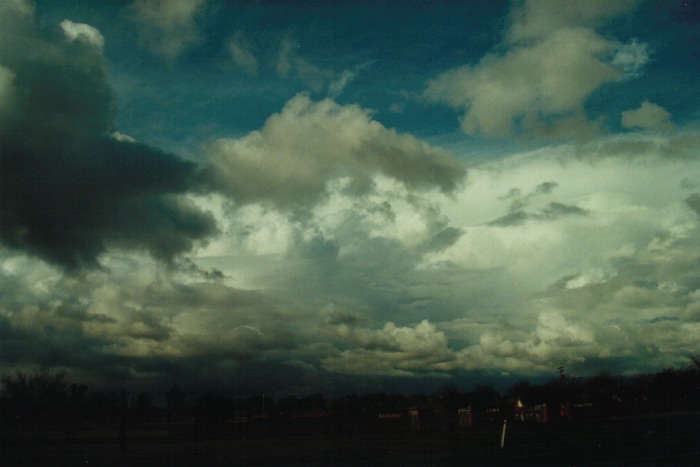 cumulonimbus supercell_thunderstorm : Narrabri, NSW   10 July 2000