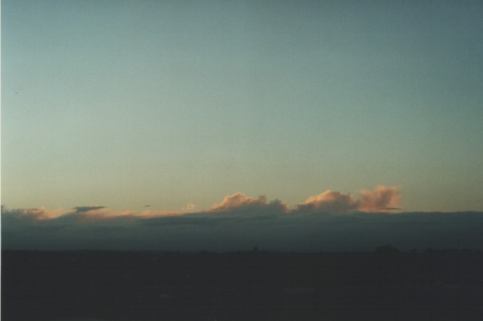 thunderstorm cumulonimbus_incus : Schofields, NSW   17 July 2000