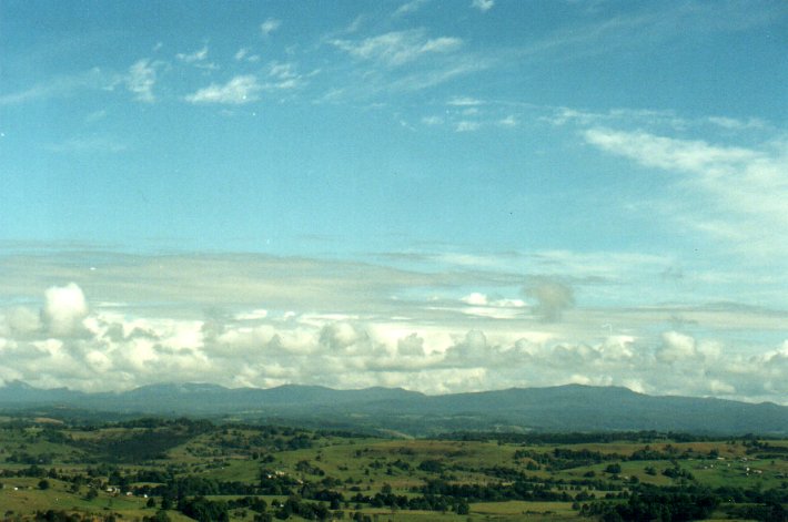 cirrus cirrus_cloud : McLeans Ridges, NSW   3 November 2000