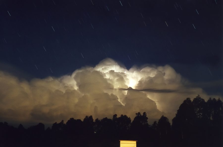 lightning lightning_bolts : McLeans Ridges, NSW   4 November 2000