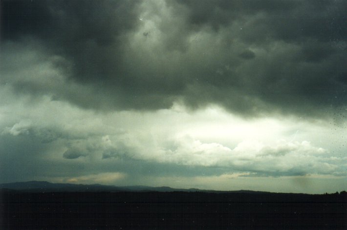 cumulonimbus thunderstorm_base : McLeans Ridges, NSW   4 November 2000
