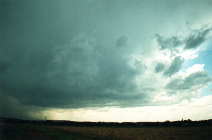 cumulonimbus thunderstorm_base : S of Kyogle, NSW   5 November 2000