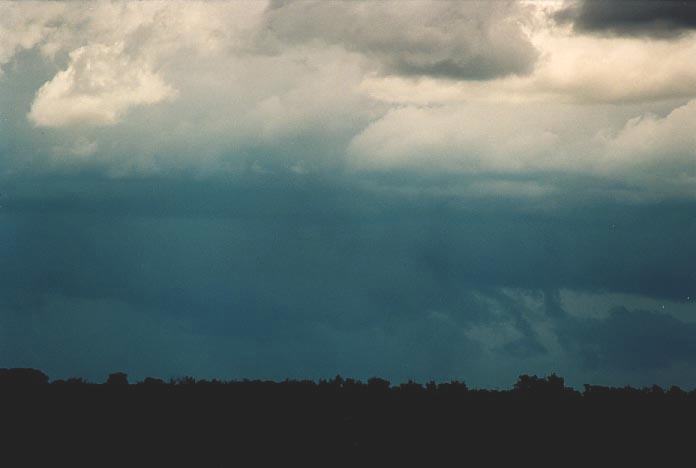 cumulonimbus thunderstorm_base : 95km N of Miles, Qld   21 November 2000