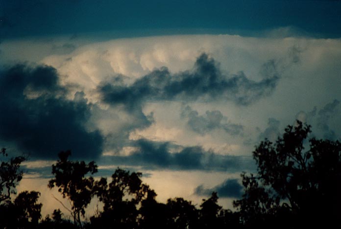 thunderstorm cumulonimbus_incus : Anakie, Qld   22 November 2000
